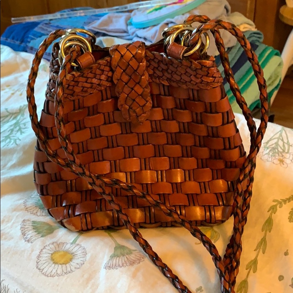 Women’s Woven Leather Shoulder Bag